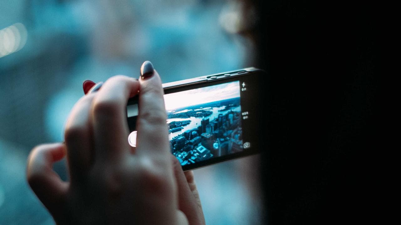 작은 집에서 잘 사는 법, 미니멀리스트 5인의 방